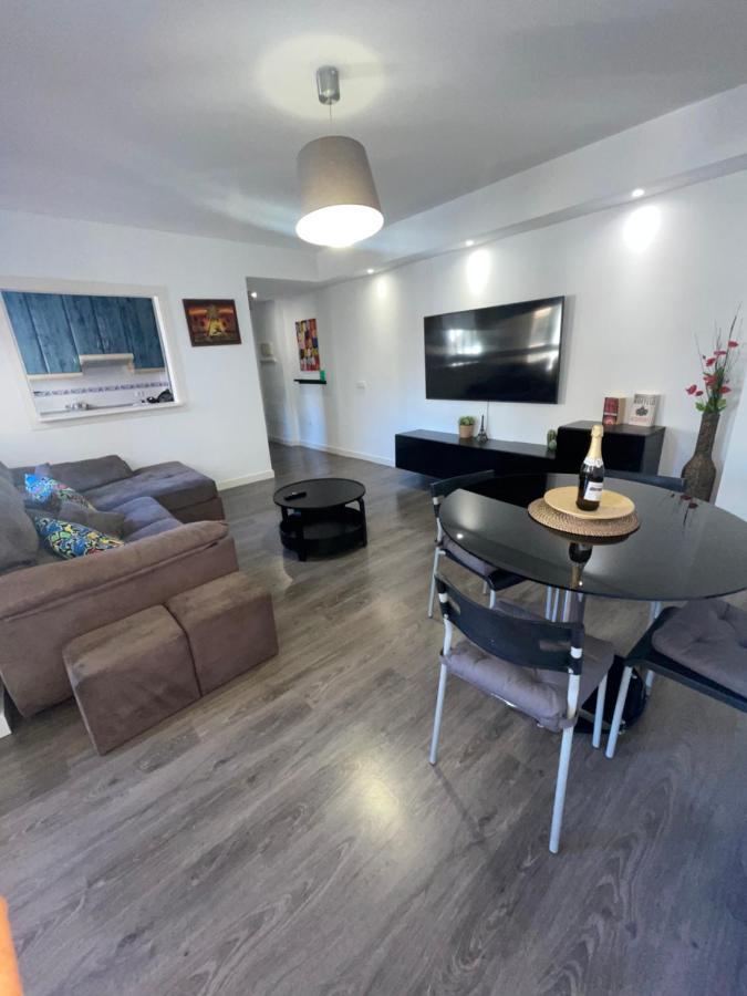 2 Bedroom Apartment Benalmadena Luaran gambar